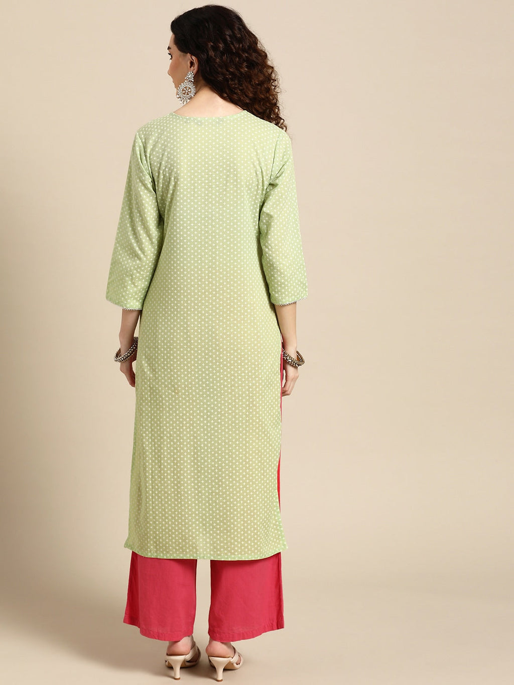Sangria Women Green Floral Printed Thread Work Floral Kurta | Grocsy
