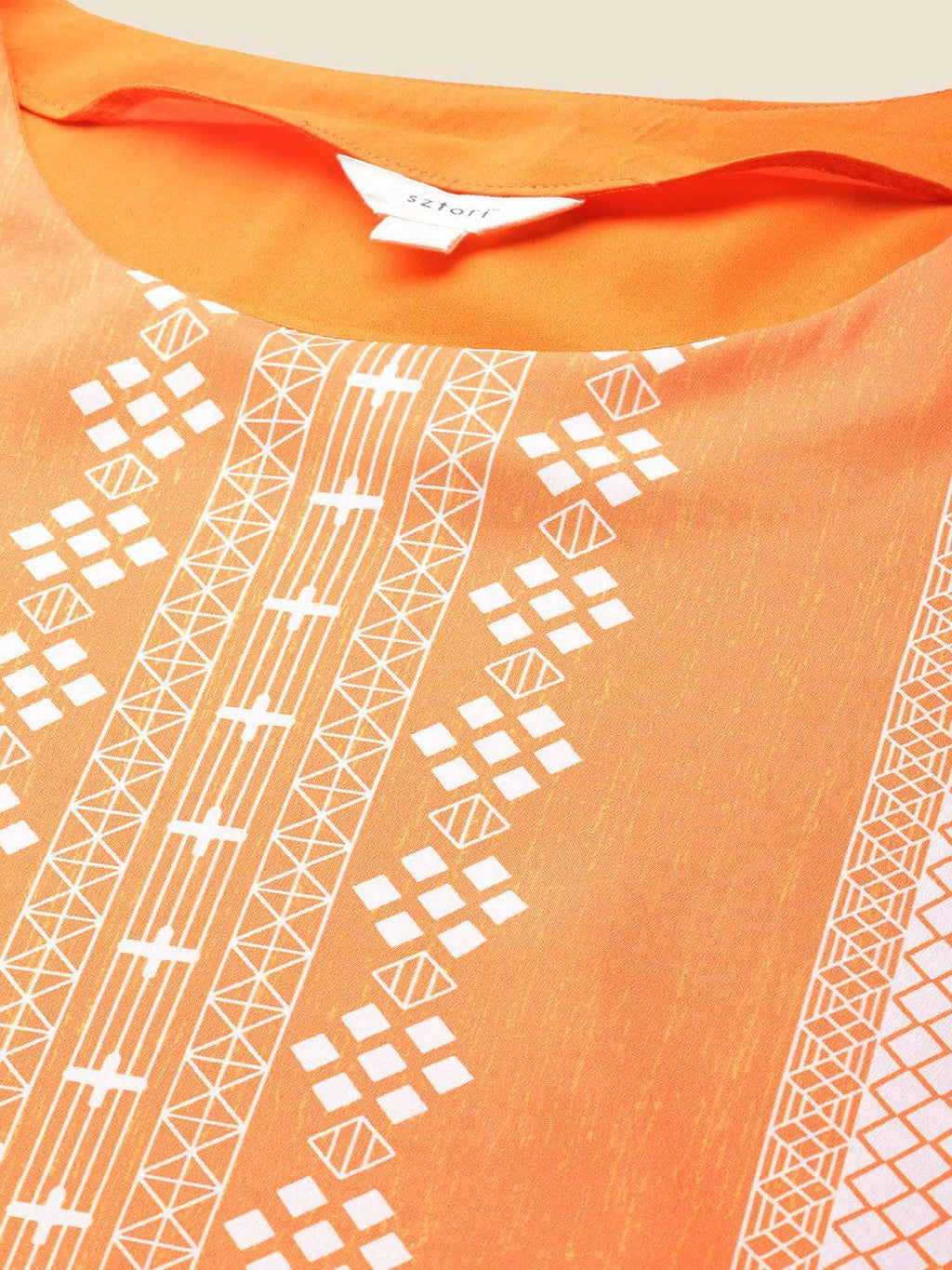 Sztori Plus Size Geometric Printed Round Neck Straight Kurta | Grocsy