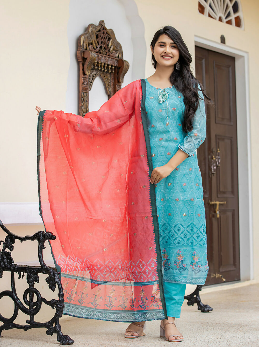 Kaajh Women's Sky Blue Printed Chanderi Kurta Pant Set With Dupatta | Grocsy