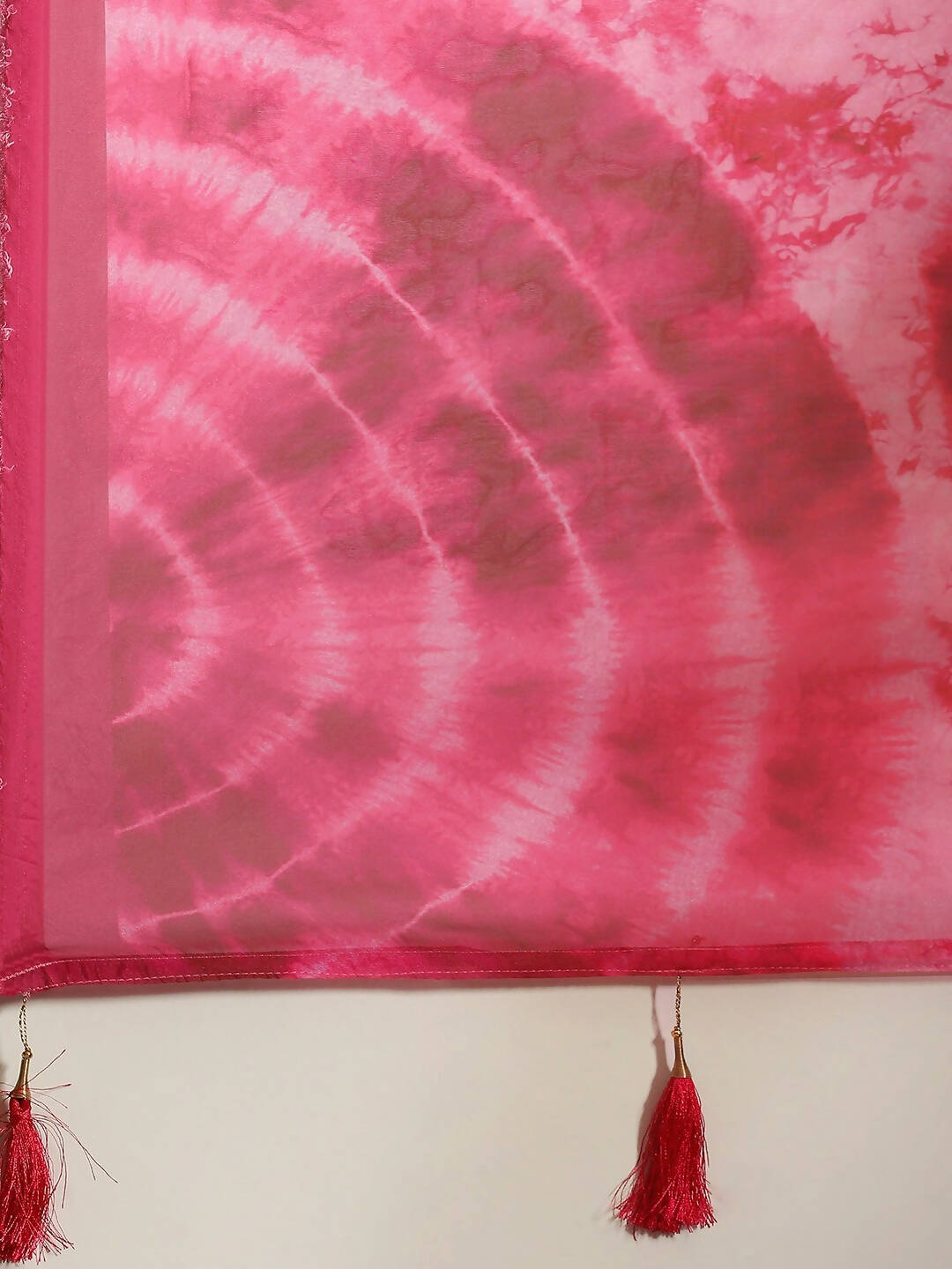 Pink Organza Printed Saree With Blouse Piece - Nivaa | Grocsy