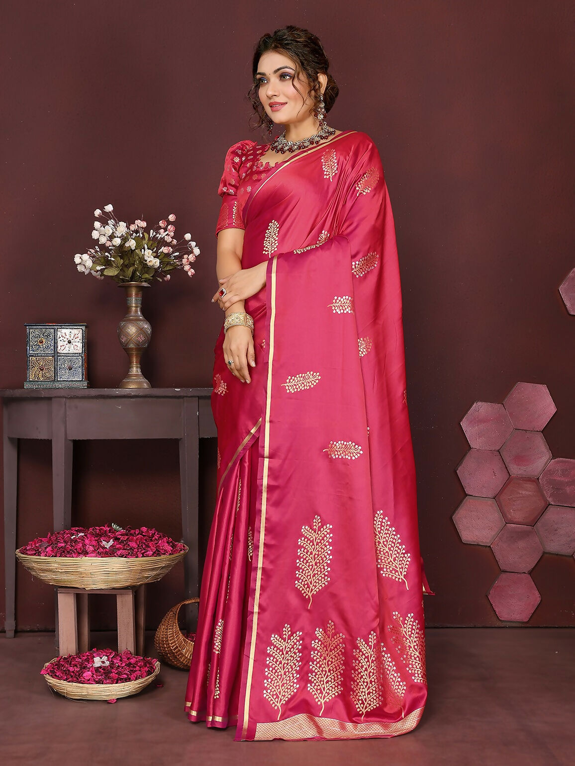 Joban Fashion Pink Floral Motifs Banarasi Silk Sarees | Grocsy