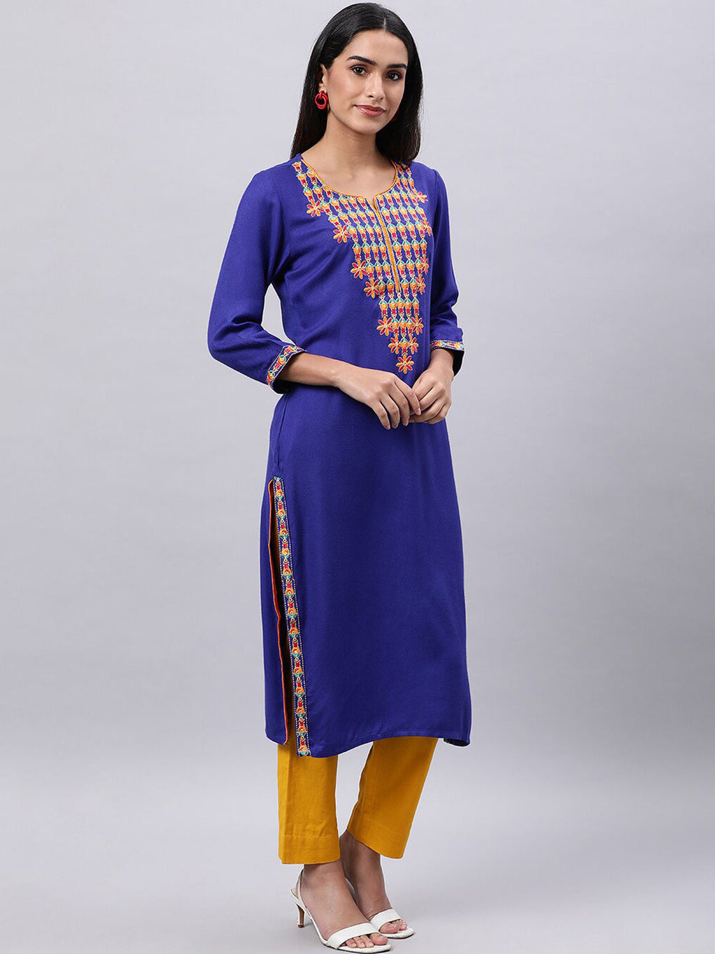 Souchii Women Beautiful Ethnic Motifs Yoke Design Mirror Work Kurta | Grocsy