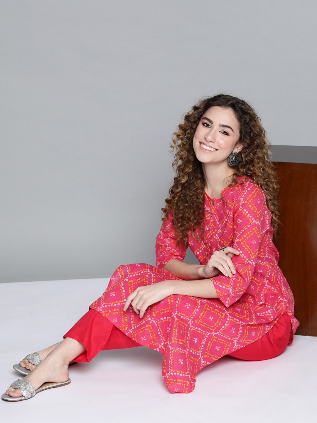 HERE&NOW Women Pink & White Bandhani Printed Kurta | Grocsy