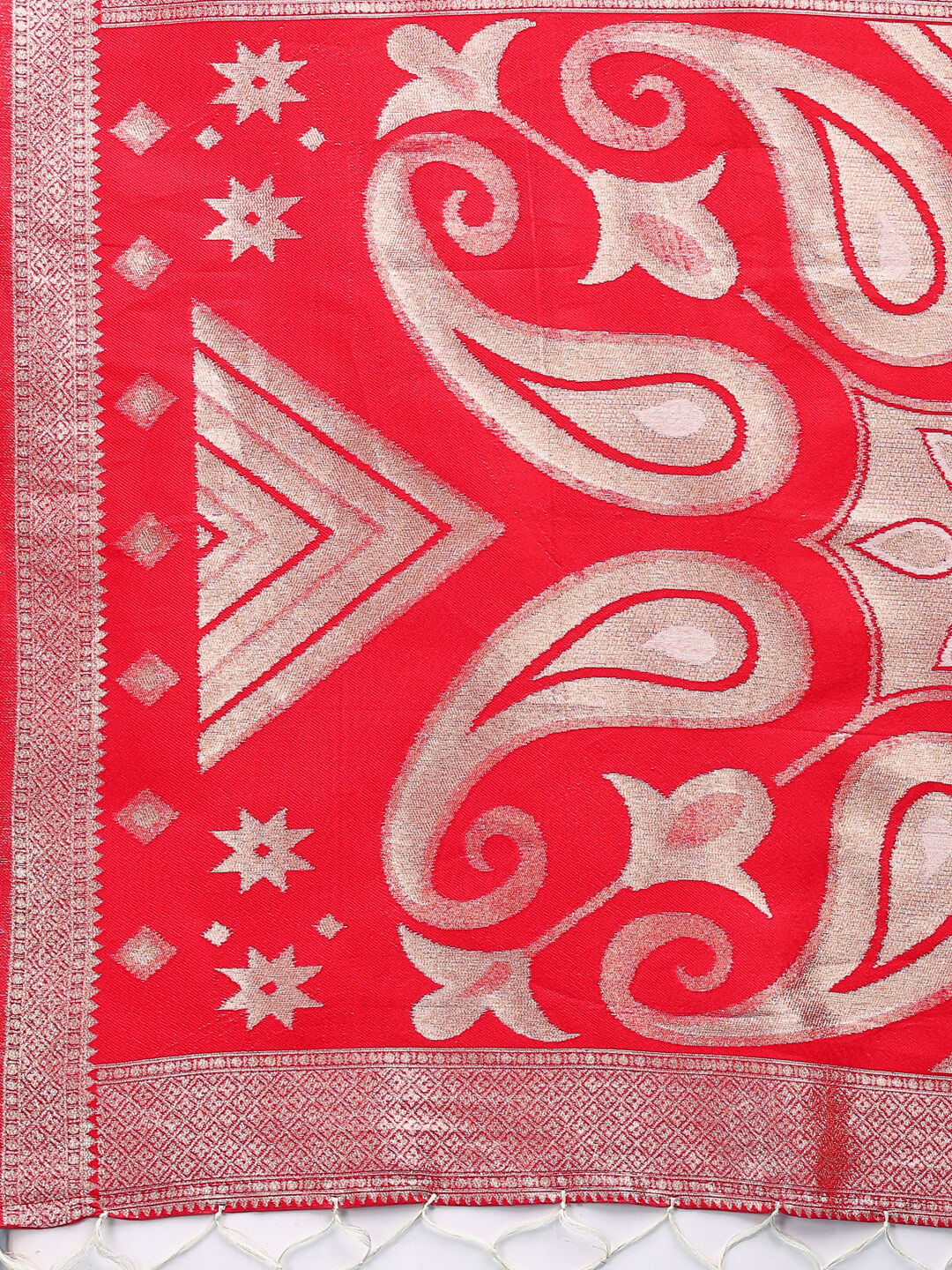 Shree Shyam Fashion Devistuti Red White Linen Cotton Saree | Grocsy