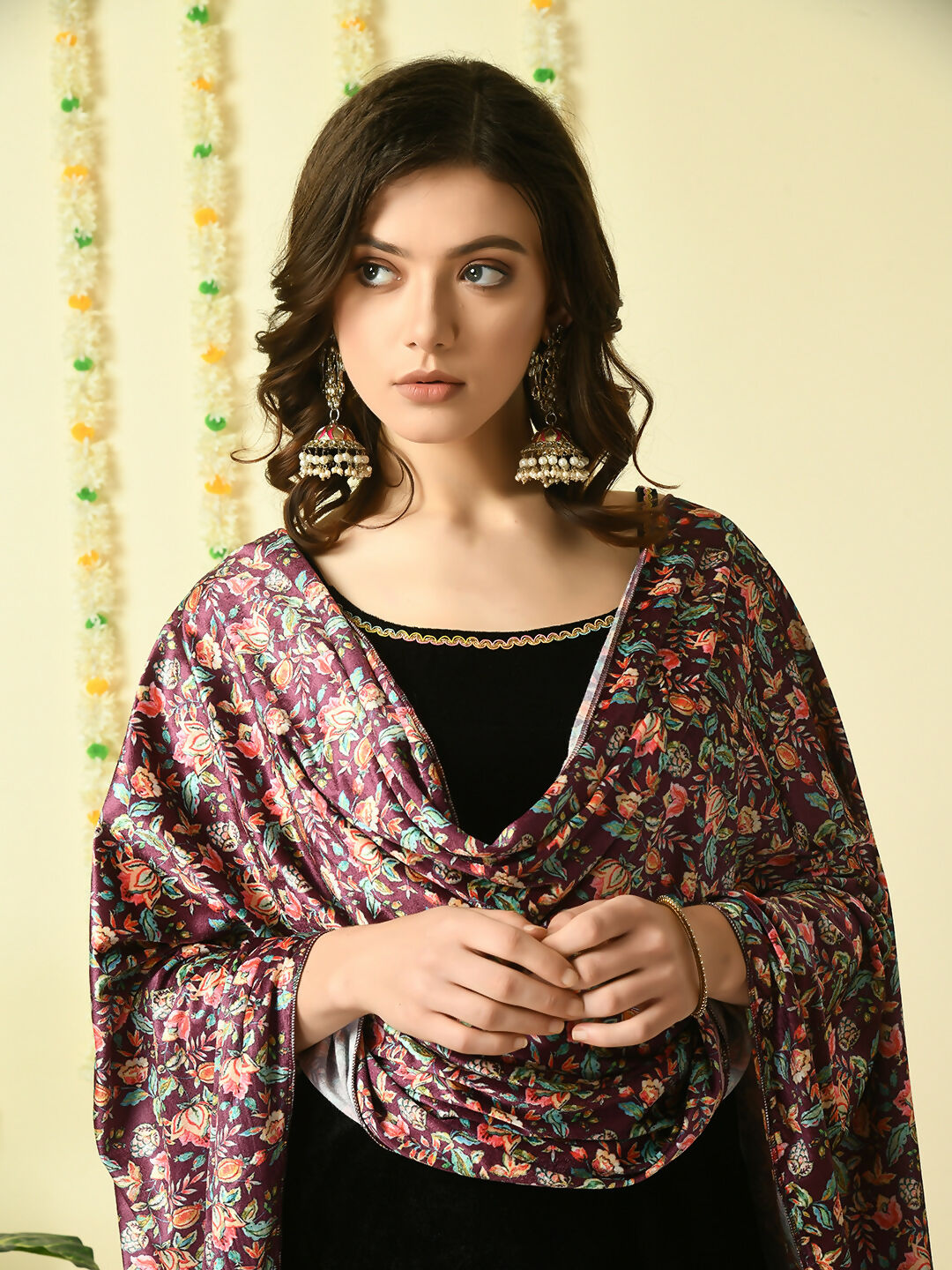 Myshka Women's Black Velvet Kurti & Sharara With Dupatta Party Sets | Grocsy