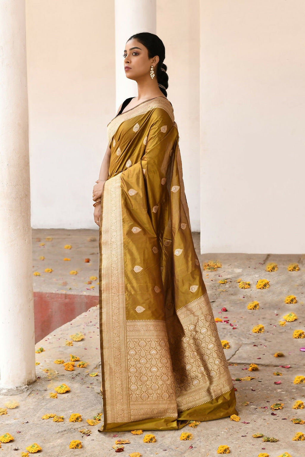 Joban Fashion Olive Pure Katan Pure Handloom Banarasi Silk Saree | Grocsy