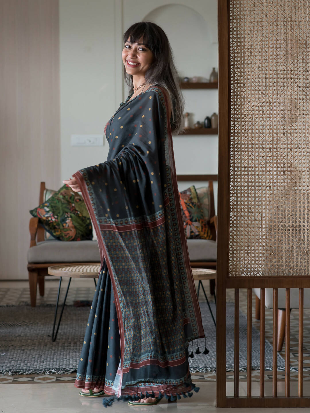 Suta Black Polka Dots Pure Cotton Saree | Grocsy