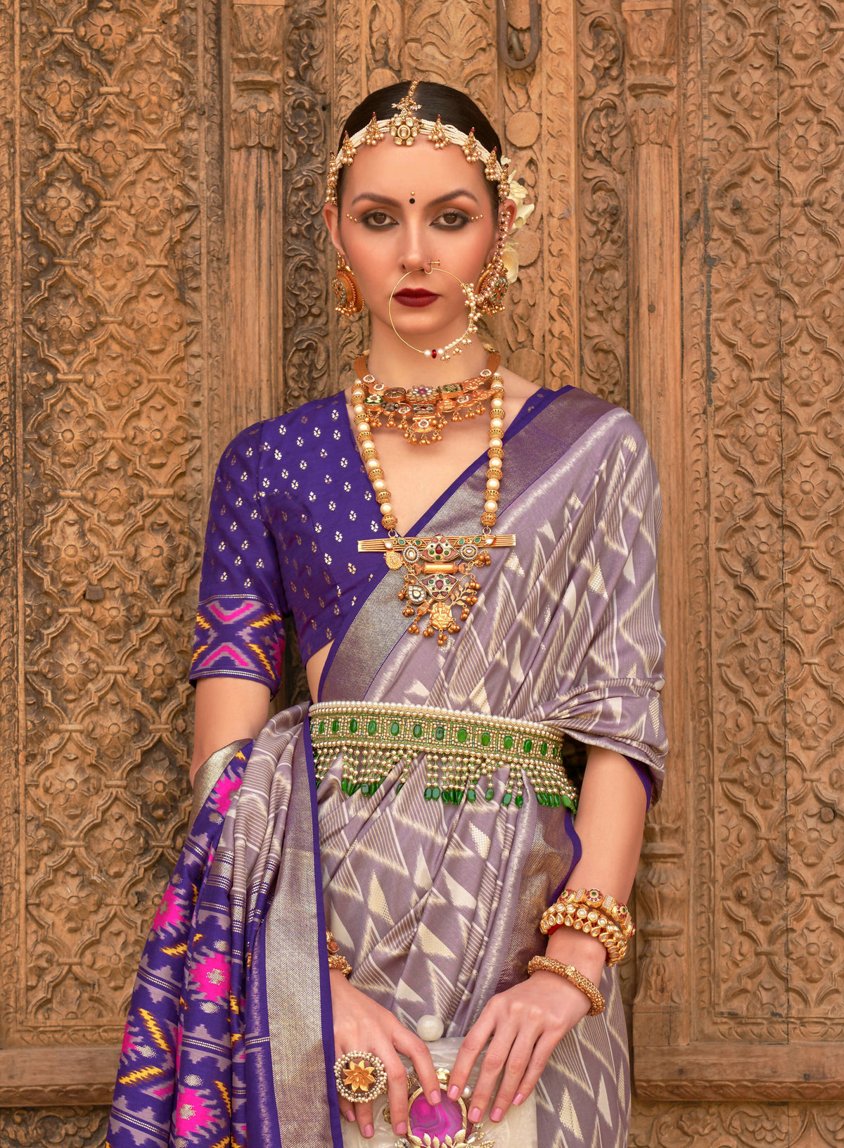 Grey Silk Geometric Printed Saree With Unstitched Blouse Piece - Aanchal | Grocsy