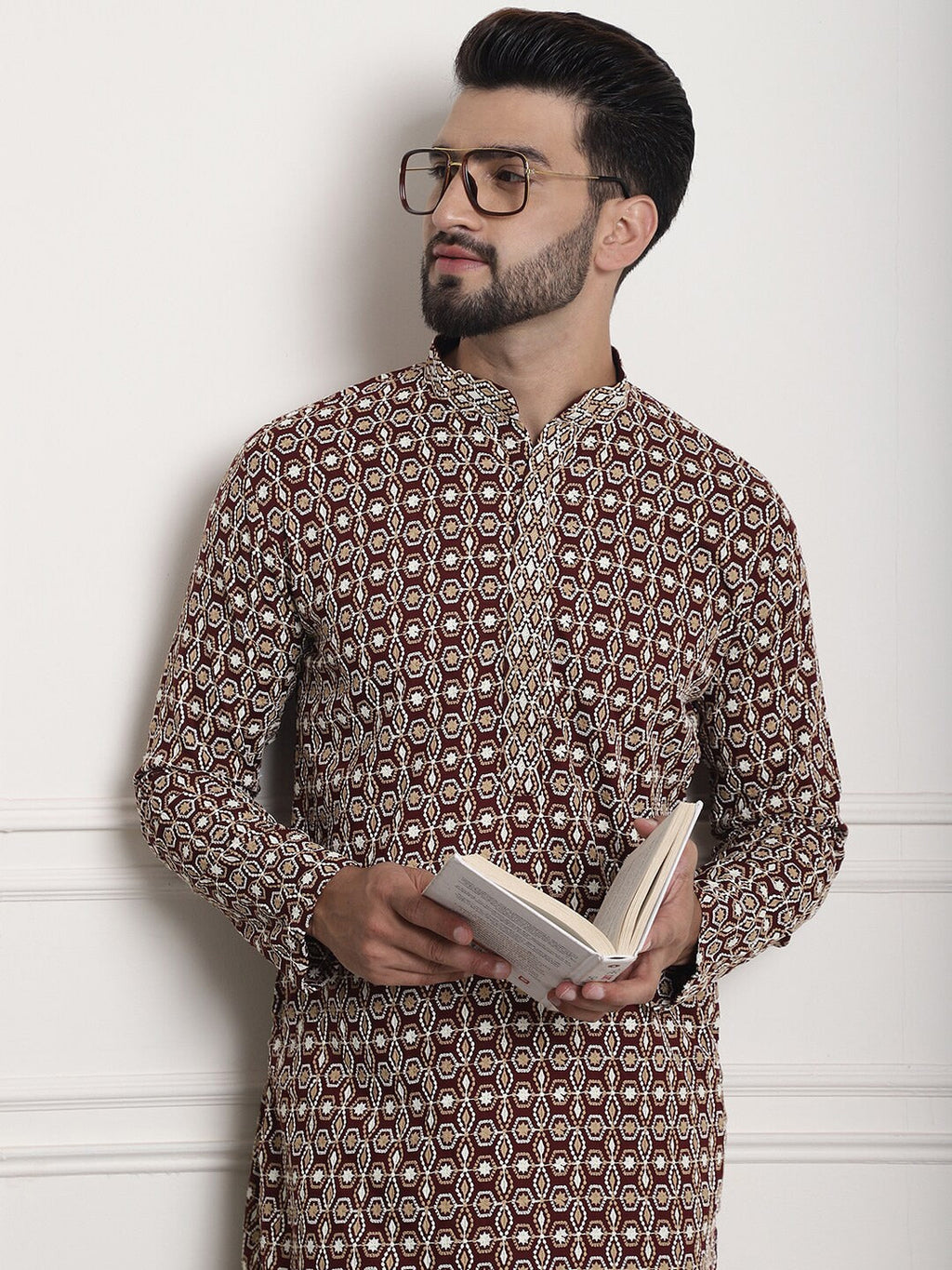 Sojanya Geometric Embroidered Mandarin Collar Kurta | Grocsy
