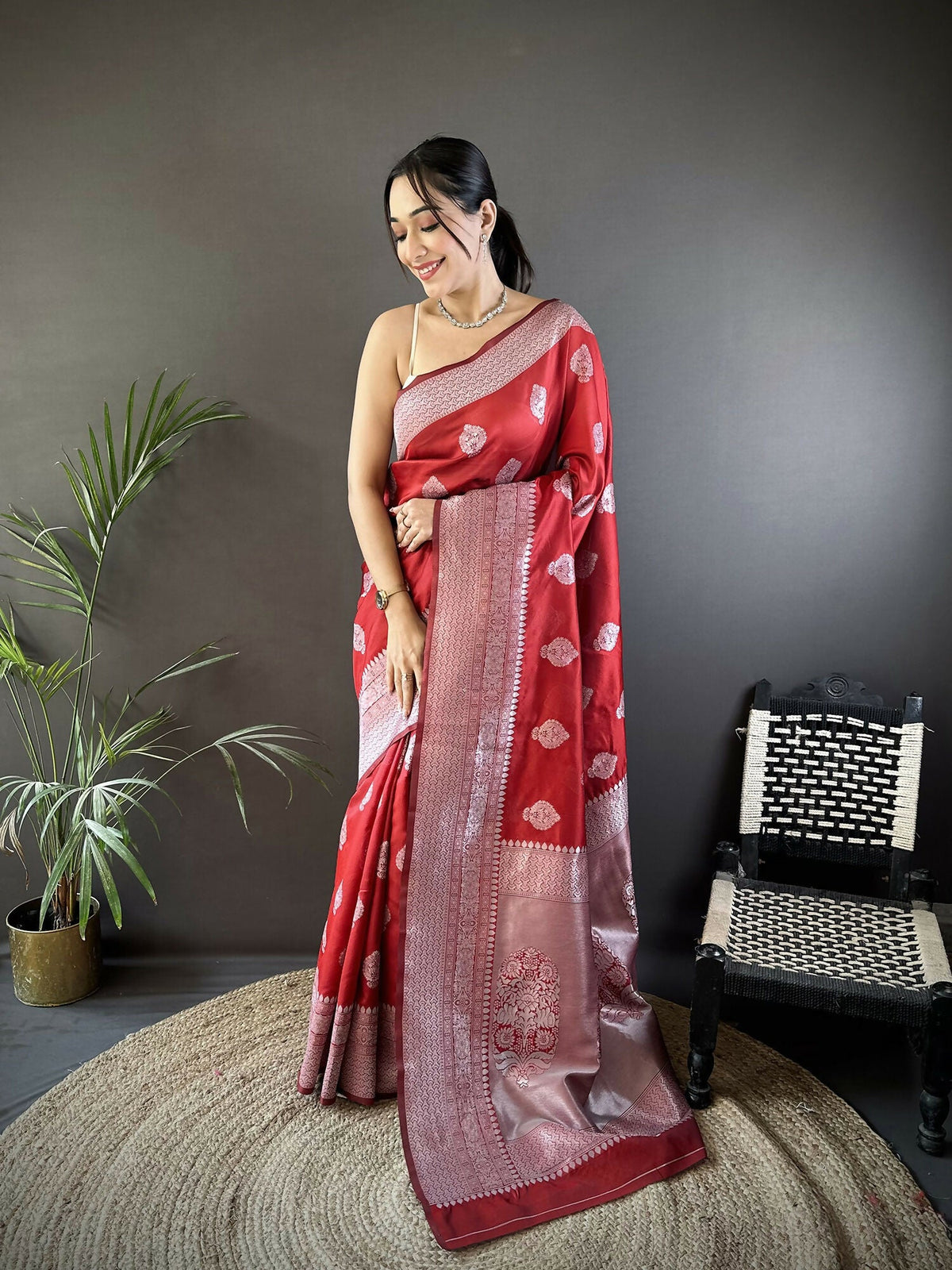 Joban Fashion Maroon Floral Motifs Soft Silk Banarasi Saree | Grocsy