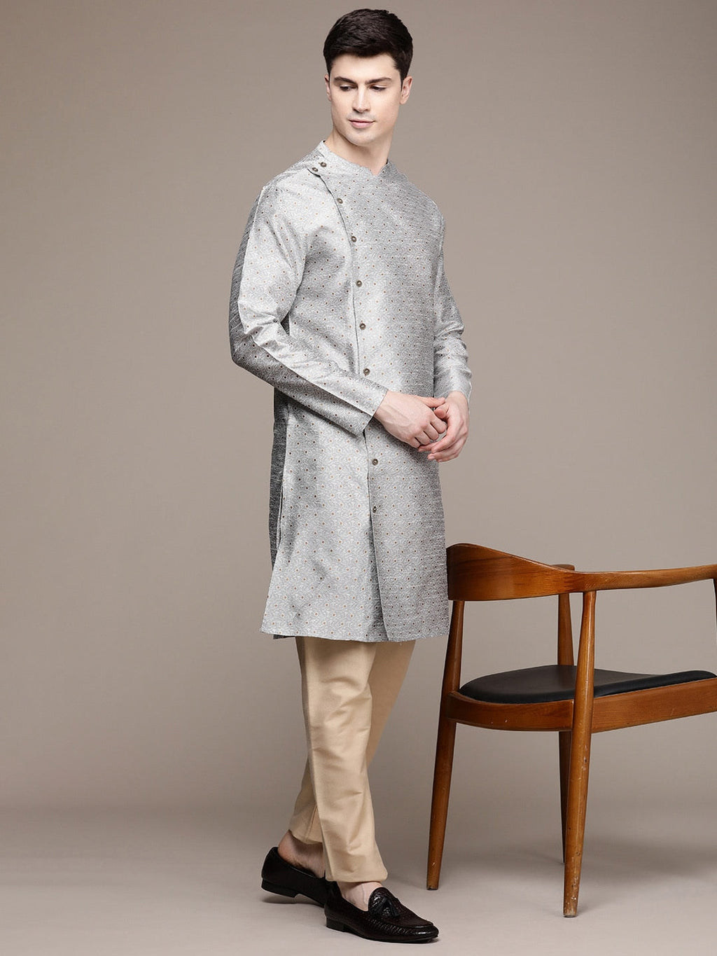 House of Pataudi Ethnic Motifs Embroidered Thread Work Angrakha Rozana Kurta | Grocsy