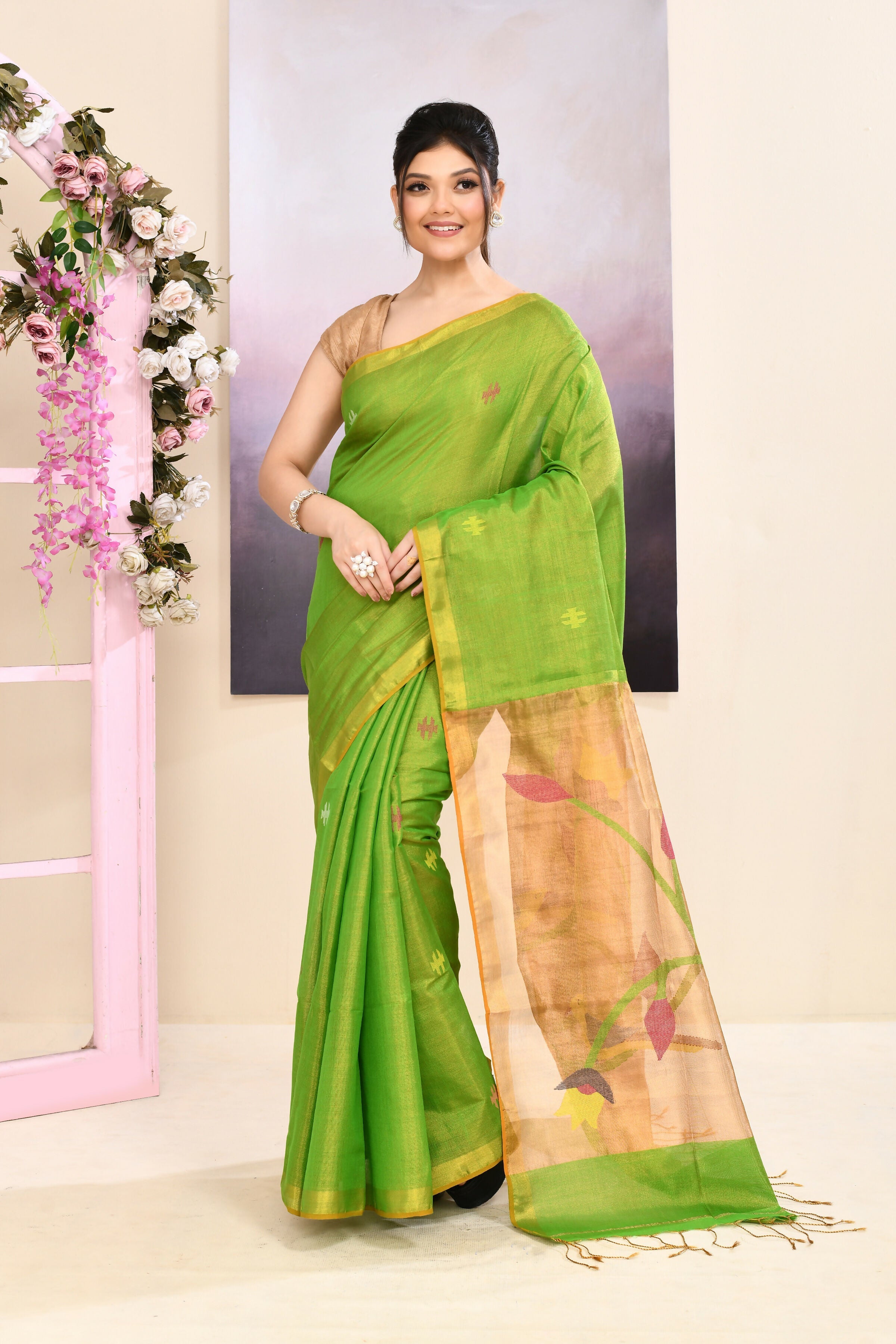 Piyari Fashion Women's Green Embellished Tissue Jamdani Saree | Grocsy