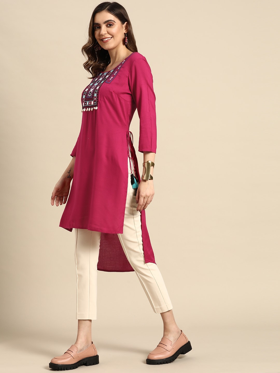 Sangria Geometric Yoke Design Thread Work Kurta | Grocsy