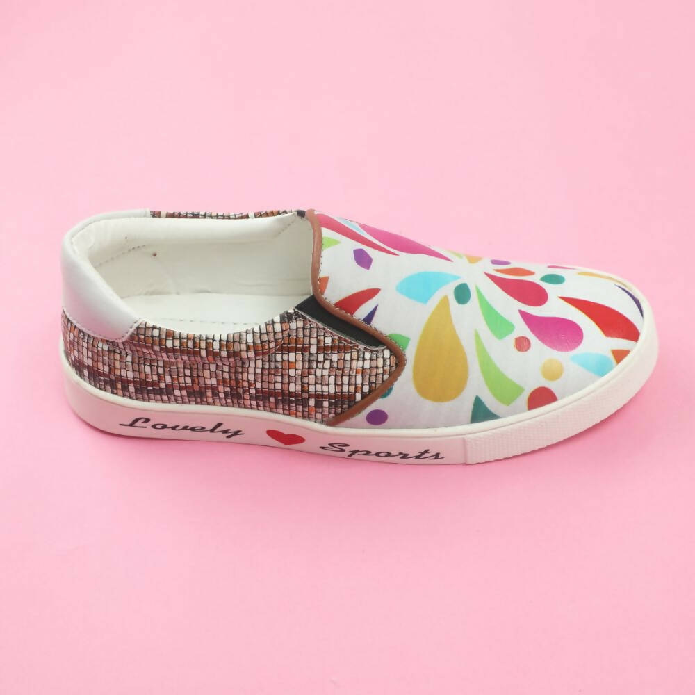 Tiny Bugs Girls Multi Printed Slip Ons Sneakers - White | Grocsy