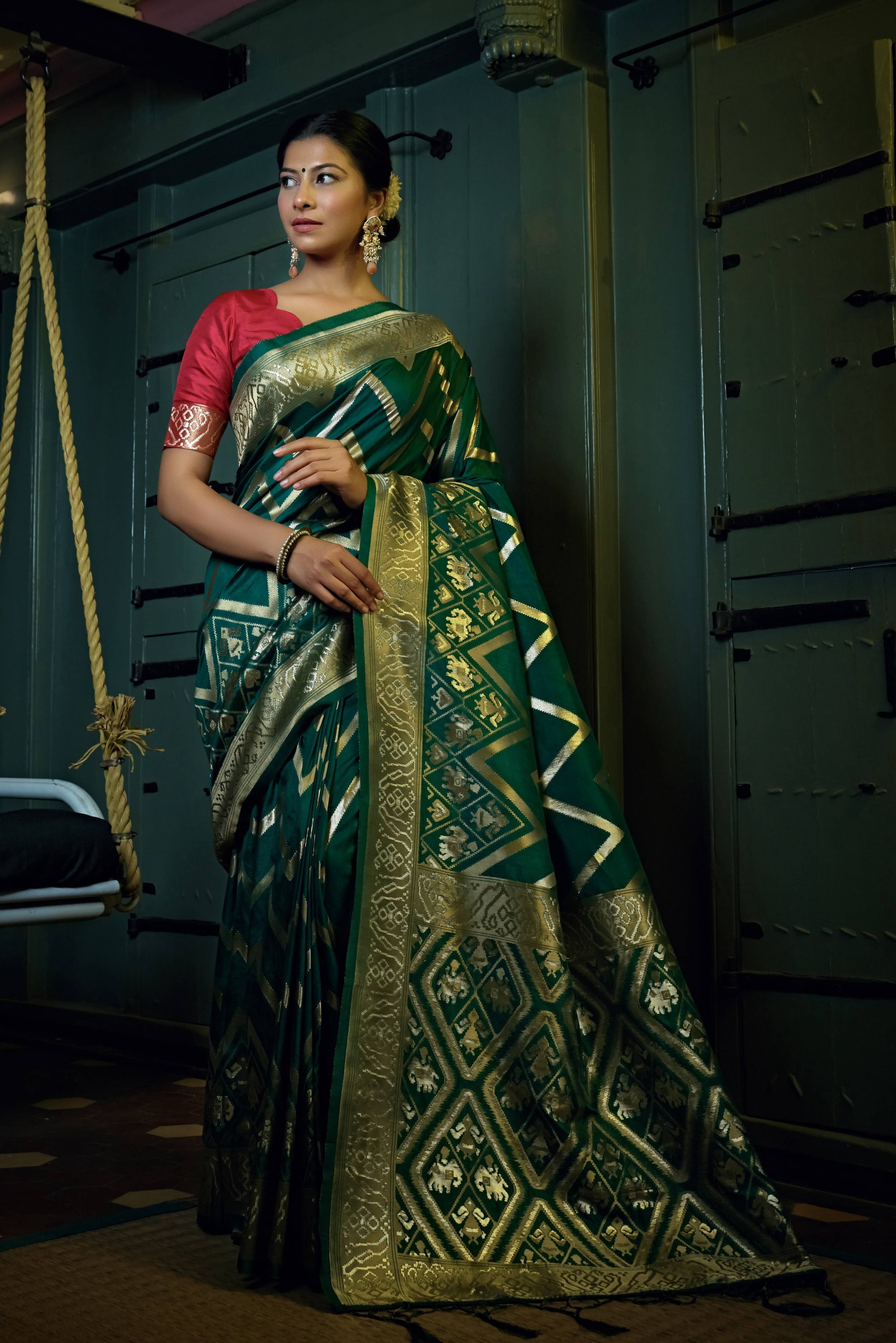 Vardha Phthalo Green Golden Zari Banarasi Silk Saree | Grocsy