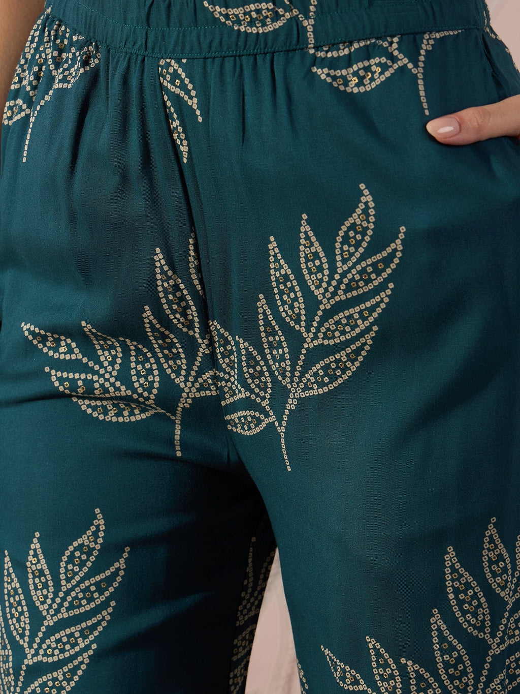 InWeave Dark Teal Leaf Halter Strappy Set | Grocsy