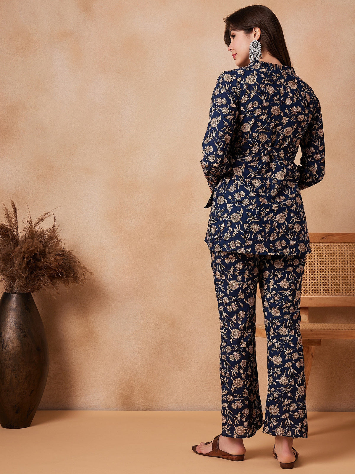 InWeave Navy Beige Co Ord Set | Grocsy