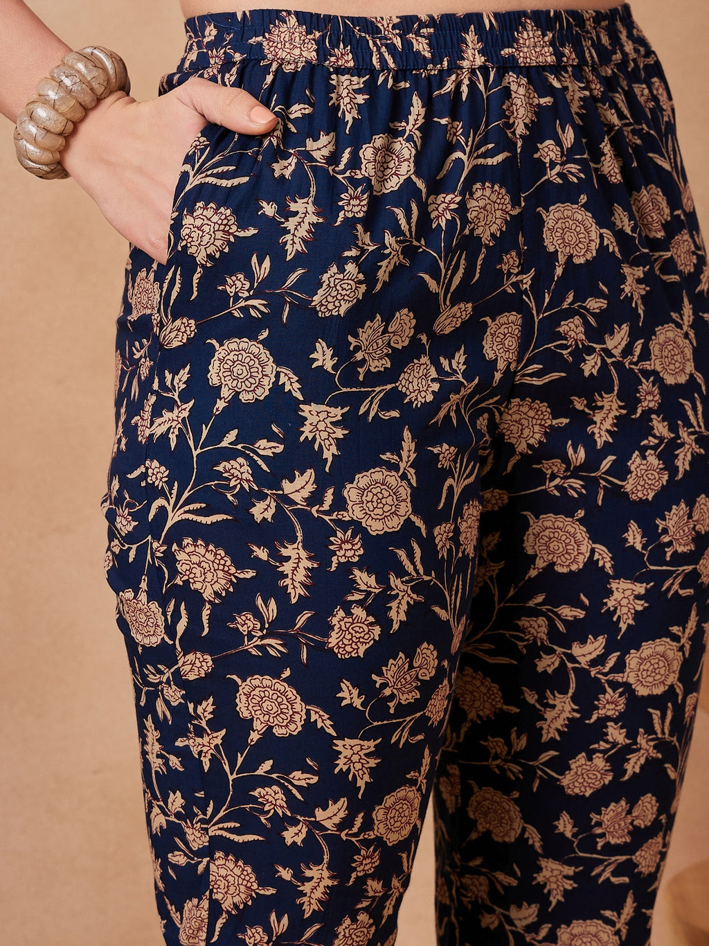 InWeave Navy Beige Co Ord Set | Grocsy