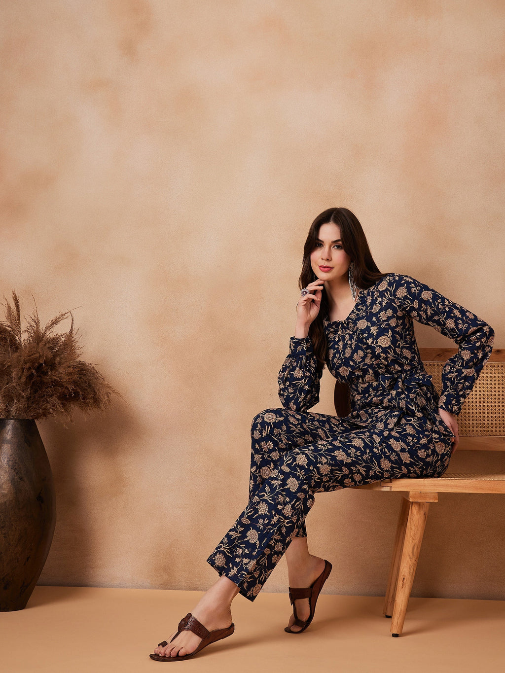 InWeave Navy Beige Co Ord Set | Grocsy