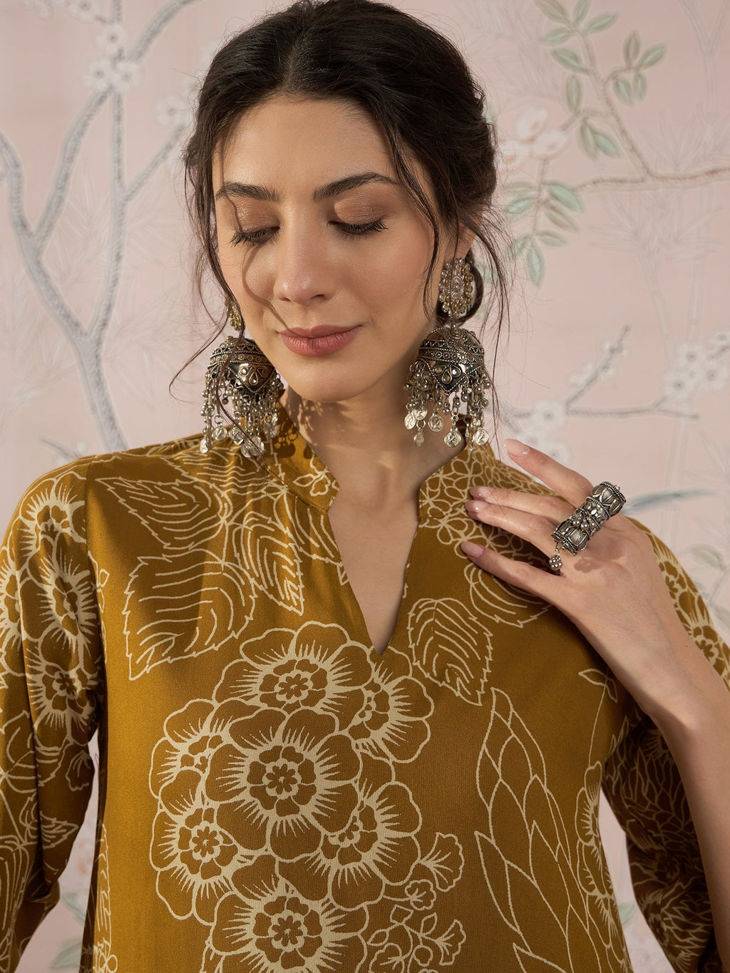 InWeave Dark Yellow Rose Leaf Mandarin Kurta Set | Grocsy