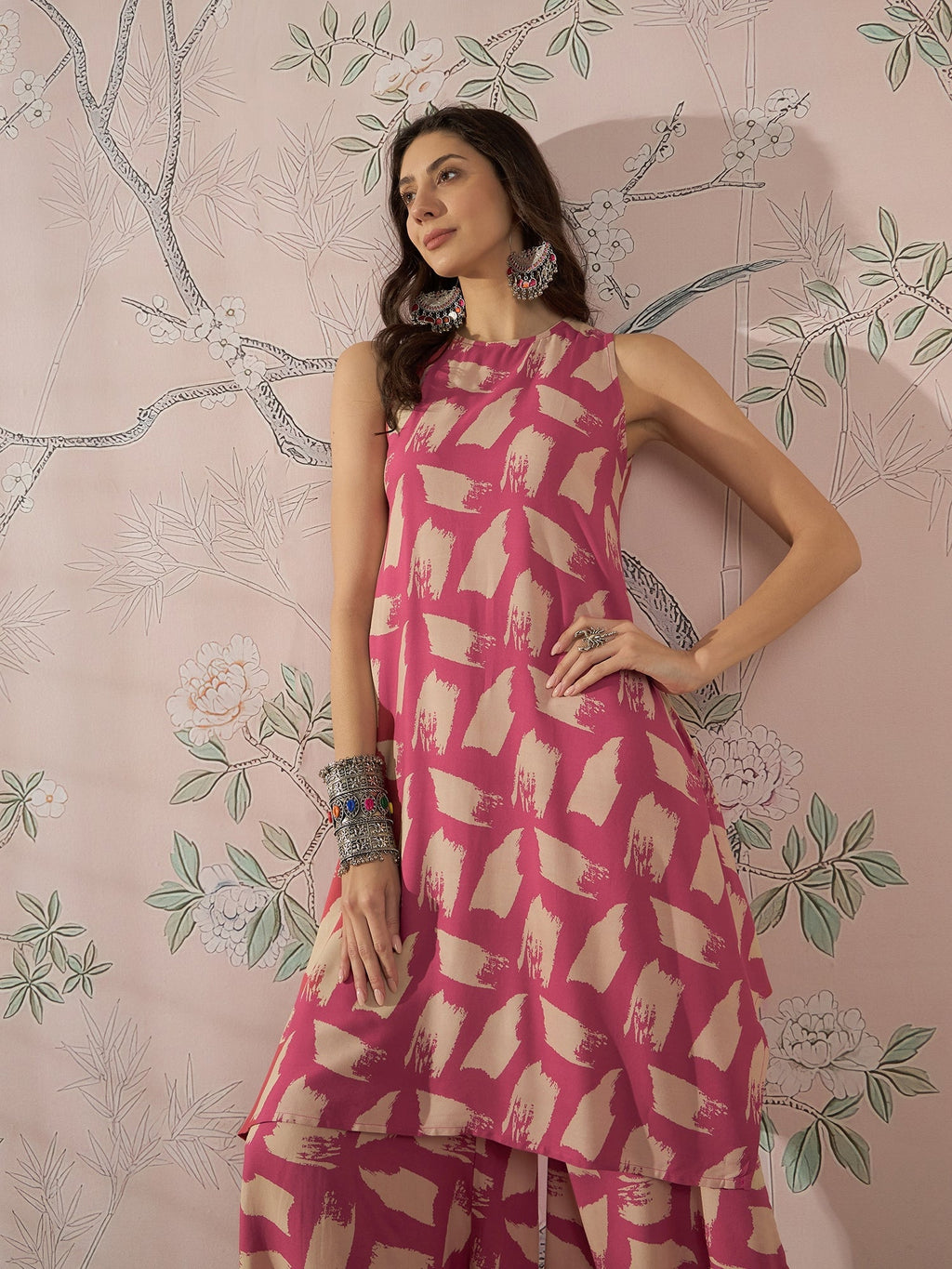 InWeave Punch Pink Beige Kurta Set | Grocsy