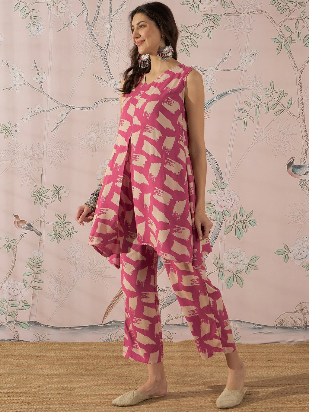 InWeave Punch Pink Beige Slit Kurta Set | Grocsy