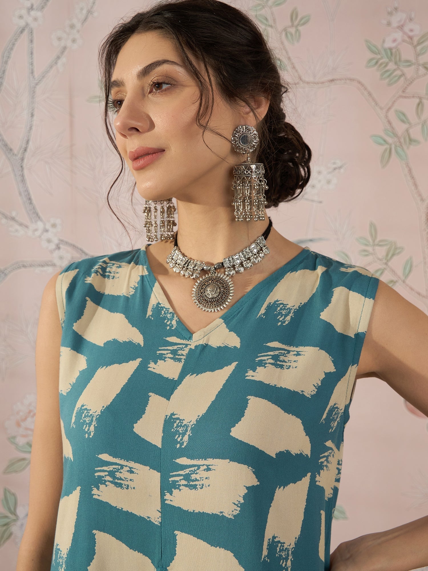 InWeave Marin Teal Beige Slit Kurta Set | Grocsy