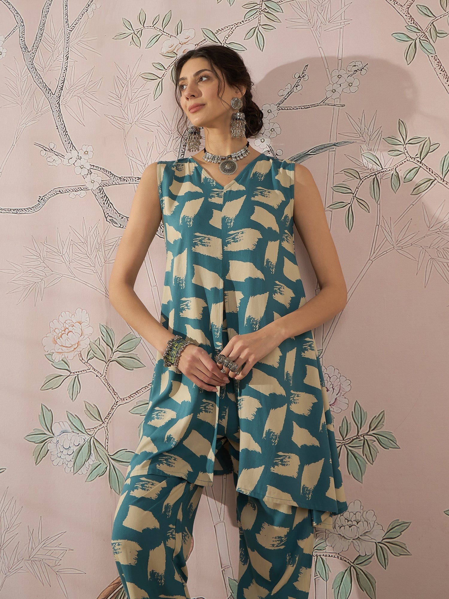 InWeave Marin Teal Beige Slit Kurta Set | Grocsy