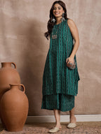 InWeave Teal Zig Zag Round Neck Kurta Set | Grocsy
