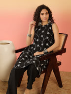 InWeave Black Embroidery R Neck Black Set | Grocsy