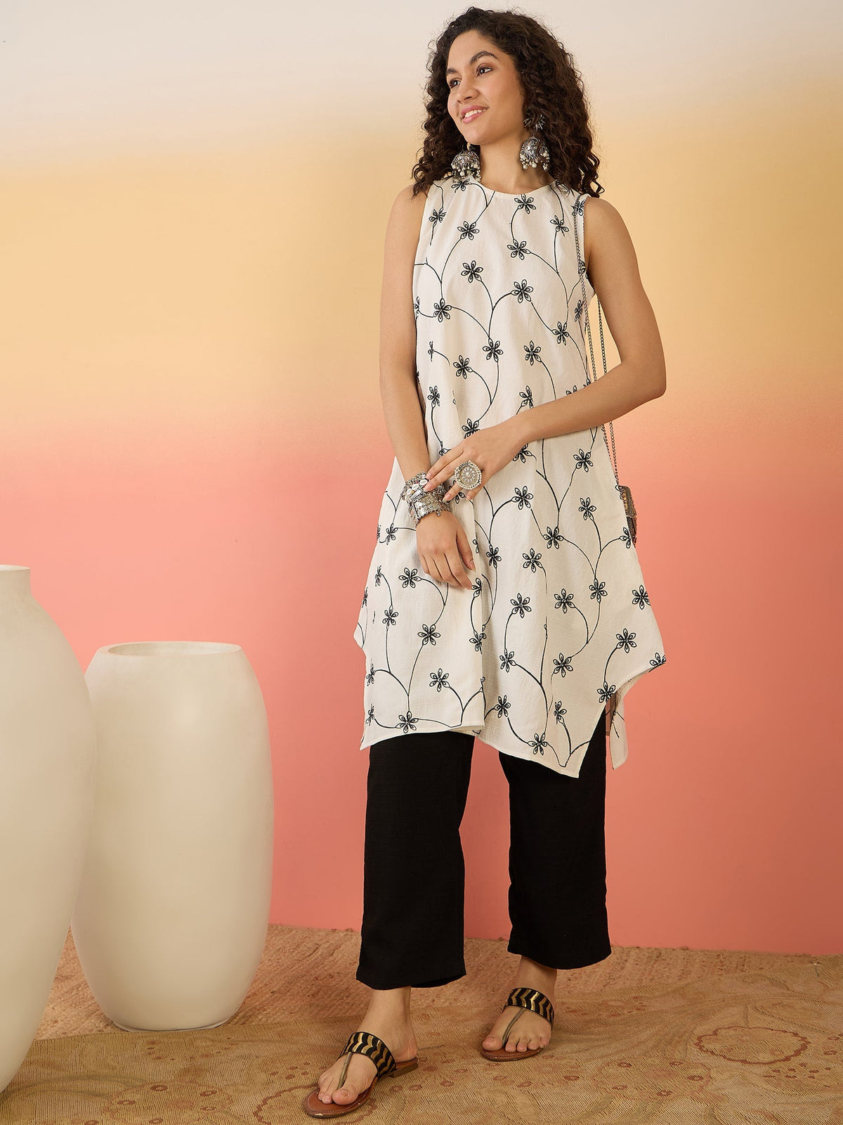 InWeave White Embroidery R Neck Black Set | Grocsy