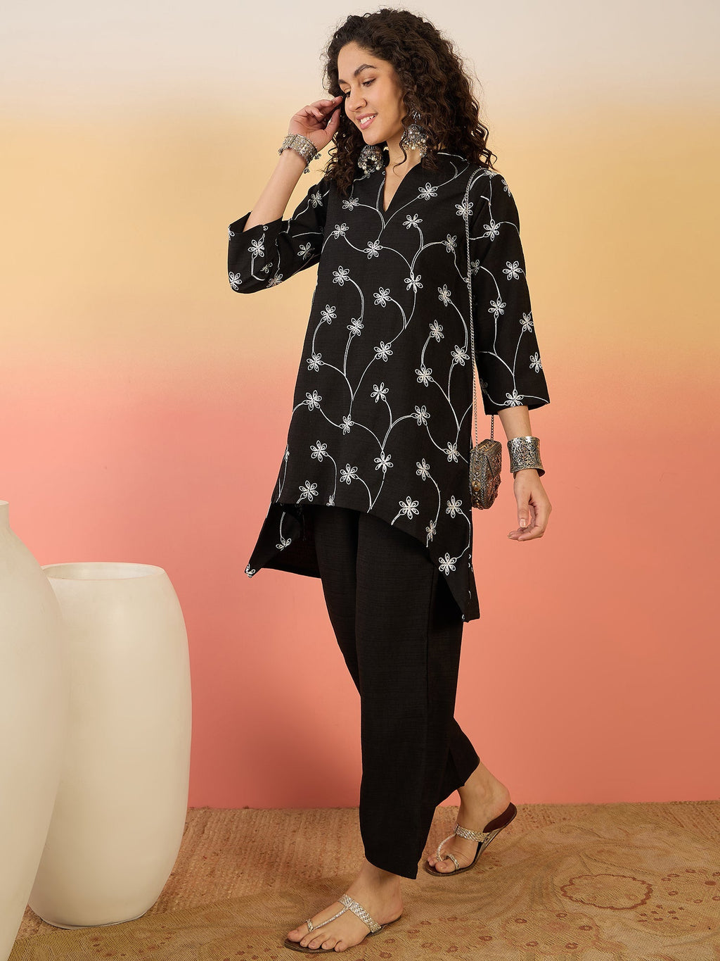 InWeave Black Embroidery Mandarin Black Set | Grocsy