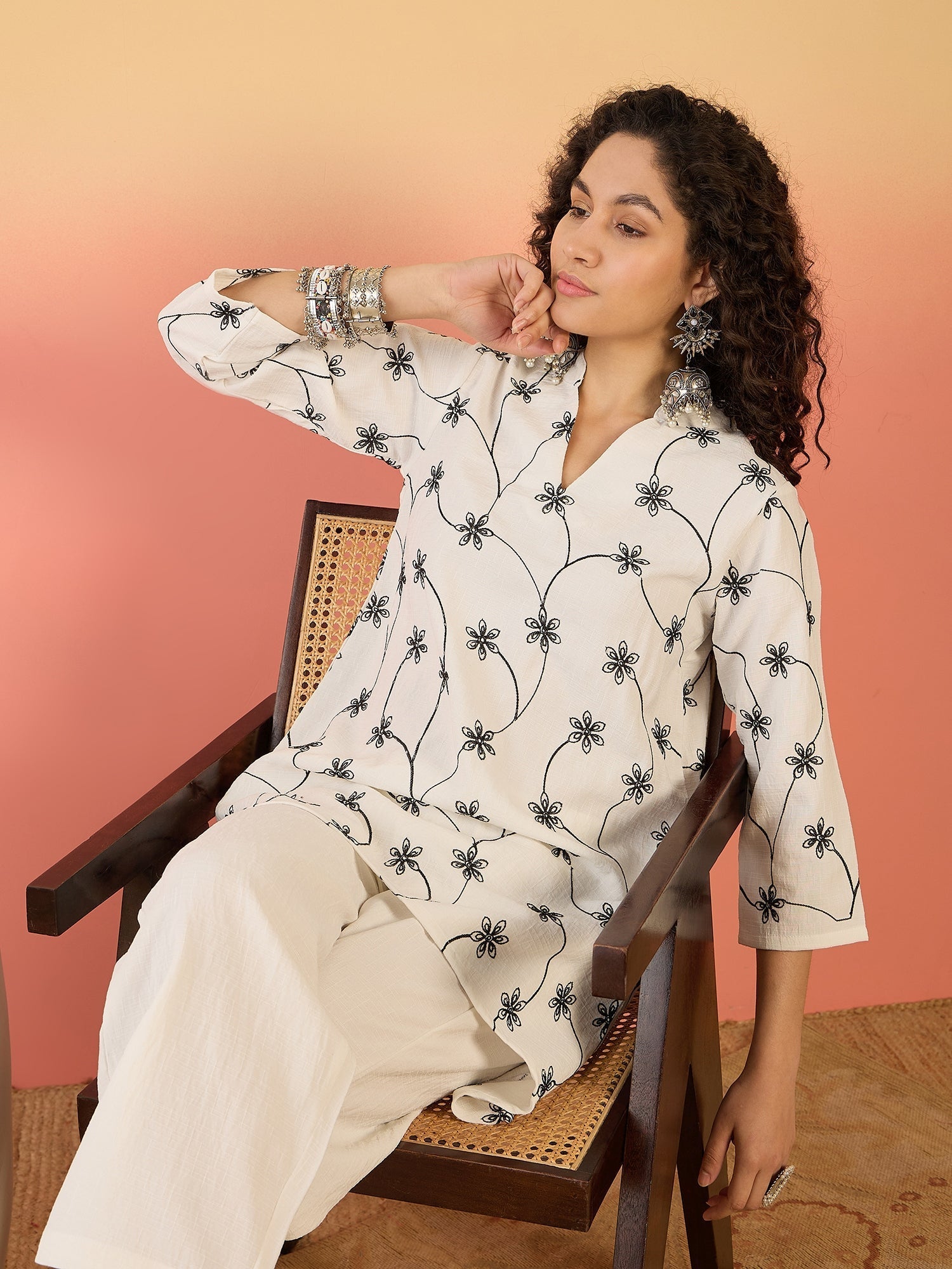 InWeave White Embroidery Mandarin White Set | Grocsy