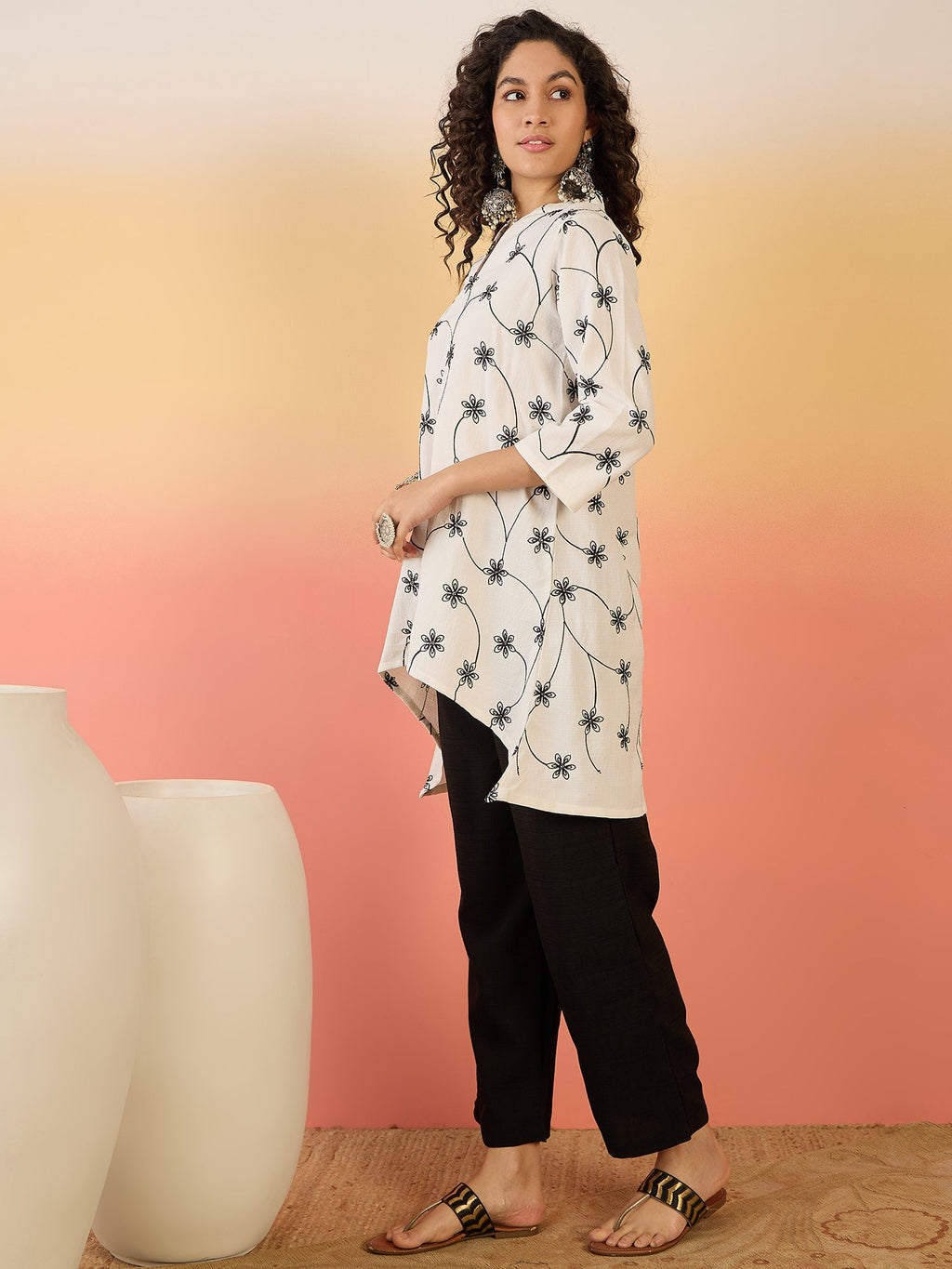 InWeave White Embroidery Mandarin Black Set | Grocsy