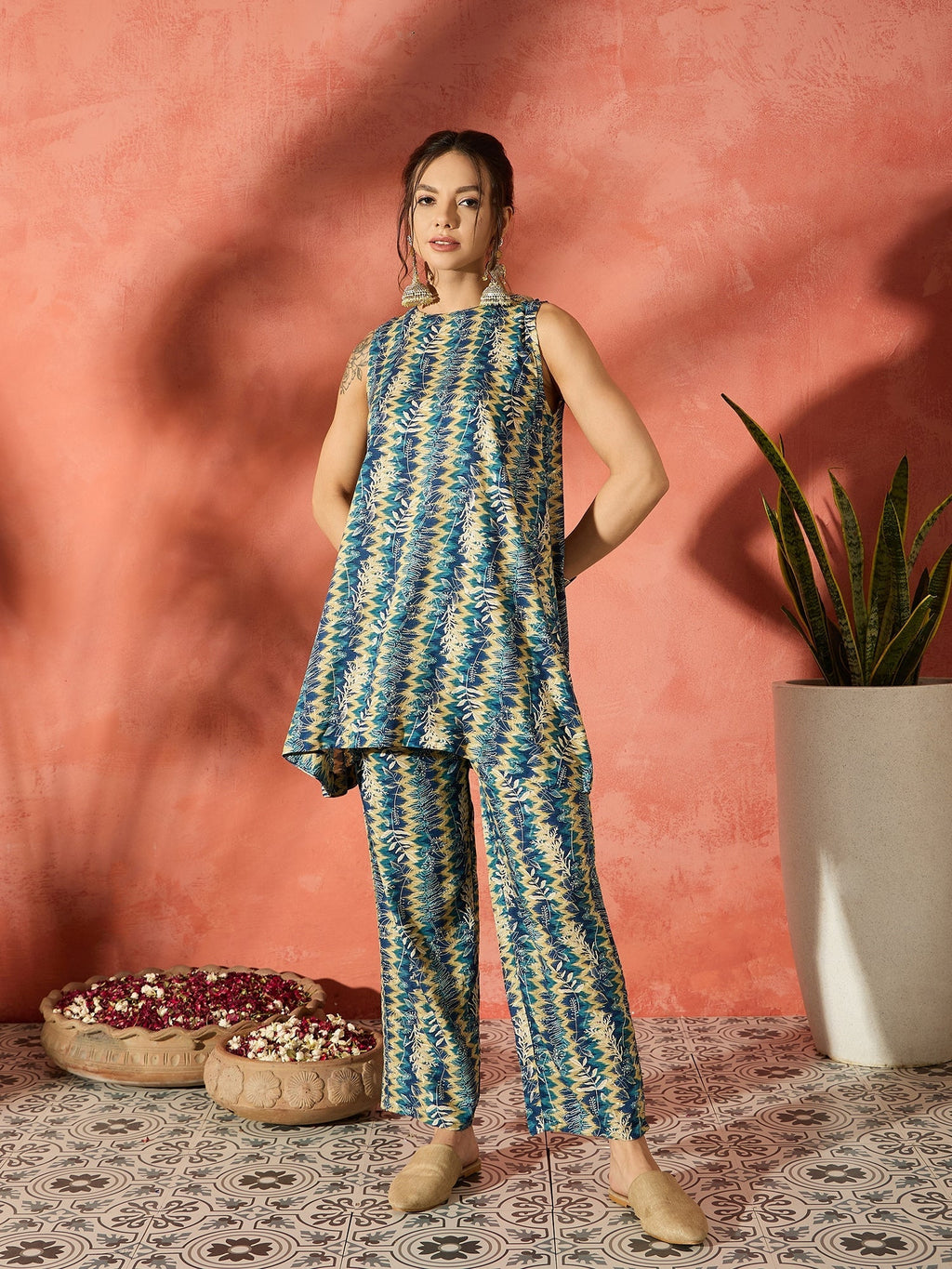 InWeave Teal Leaf Zig Zag Foil W/S Kurta Pant Set | Grocsy