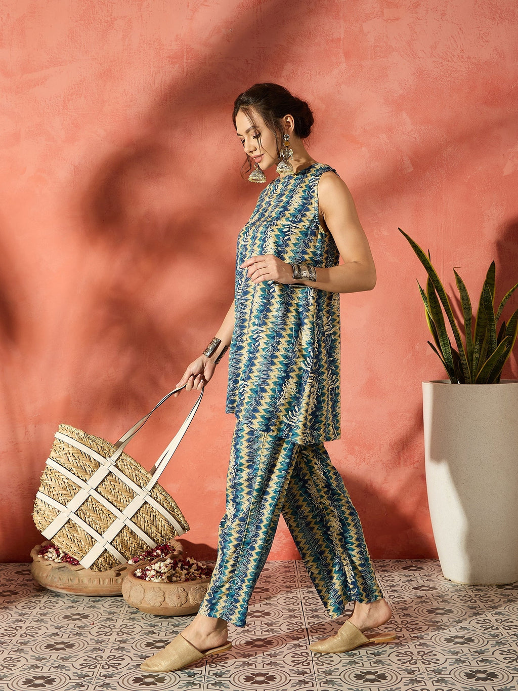 InWeave Teal Leaf Zig Zag Foil W/S Kurta Pant Set | Grocsy