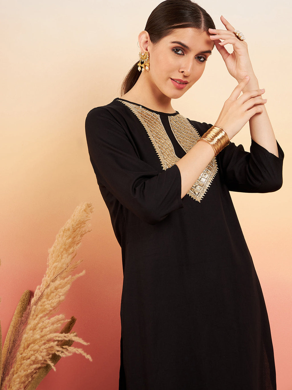 InWeave Women's Black Sequance Patch Work Kurta Set | Grocsy