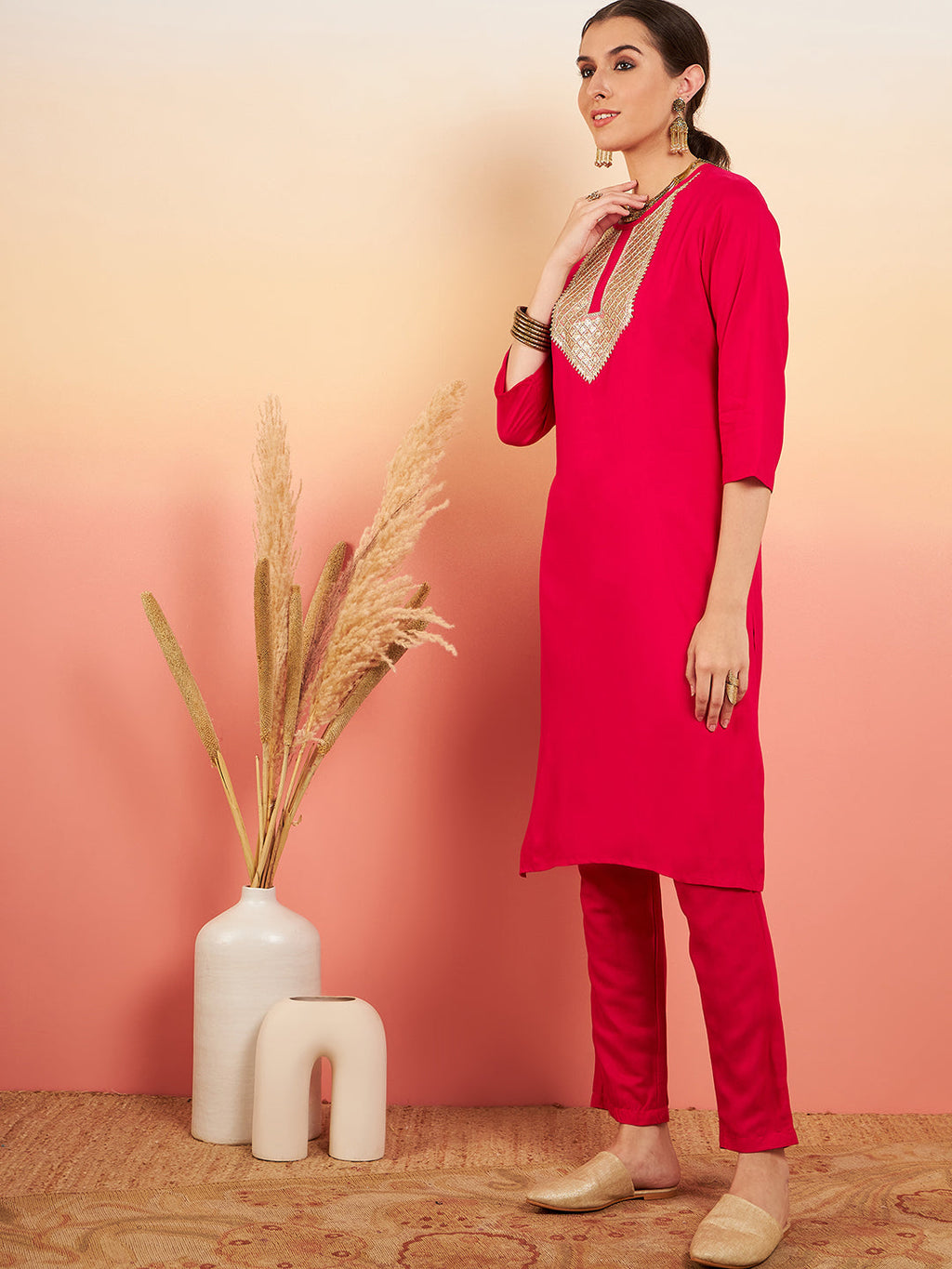 InWeave Women's Fuschia Sequance Patch Work Kurta Set | Grocsy