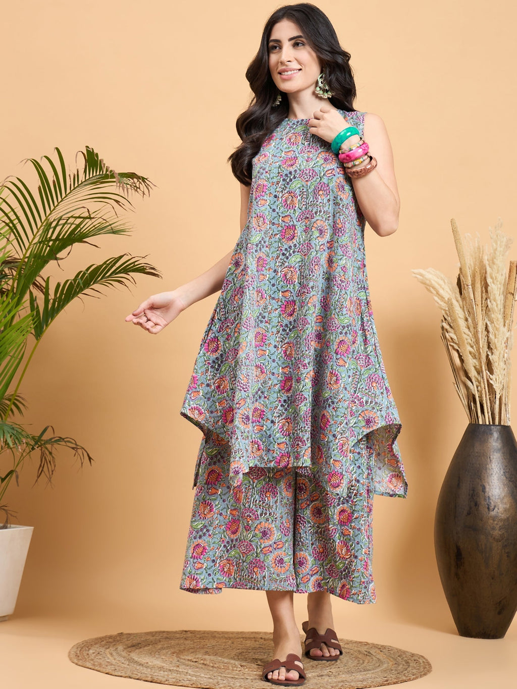 InWeave Grey Kantha Floral Jaal Short Palazzo Set | Grocsy