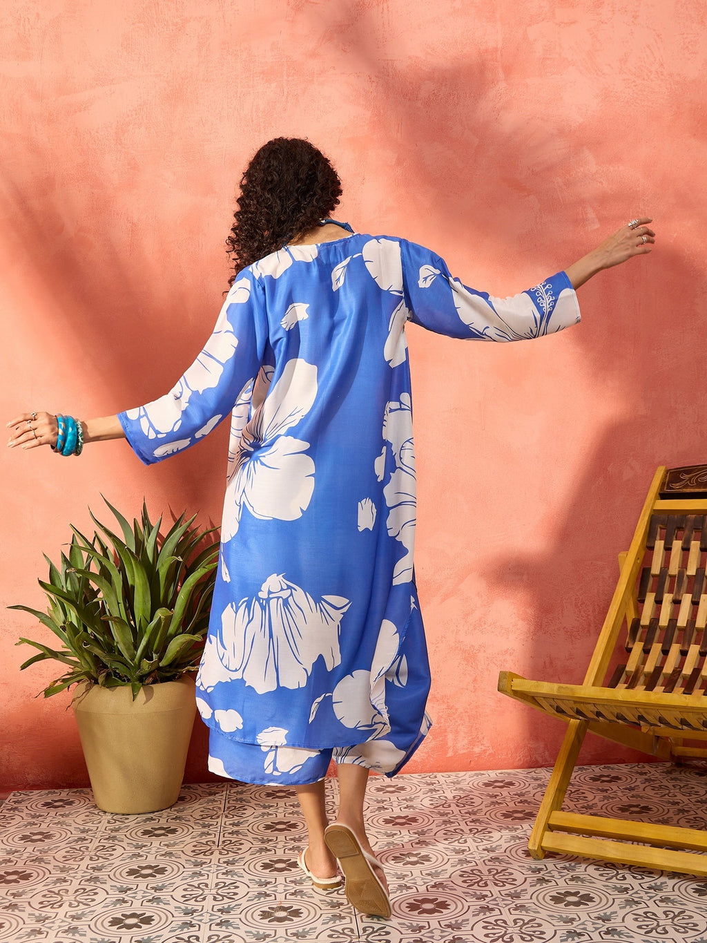 InWeave Azure Blue Hibiscus Kurta Set | Grocsy