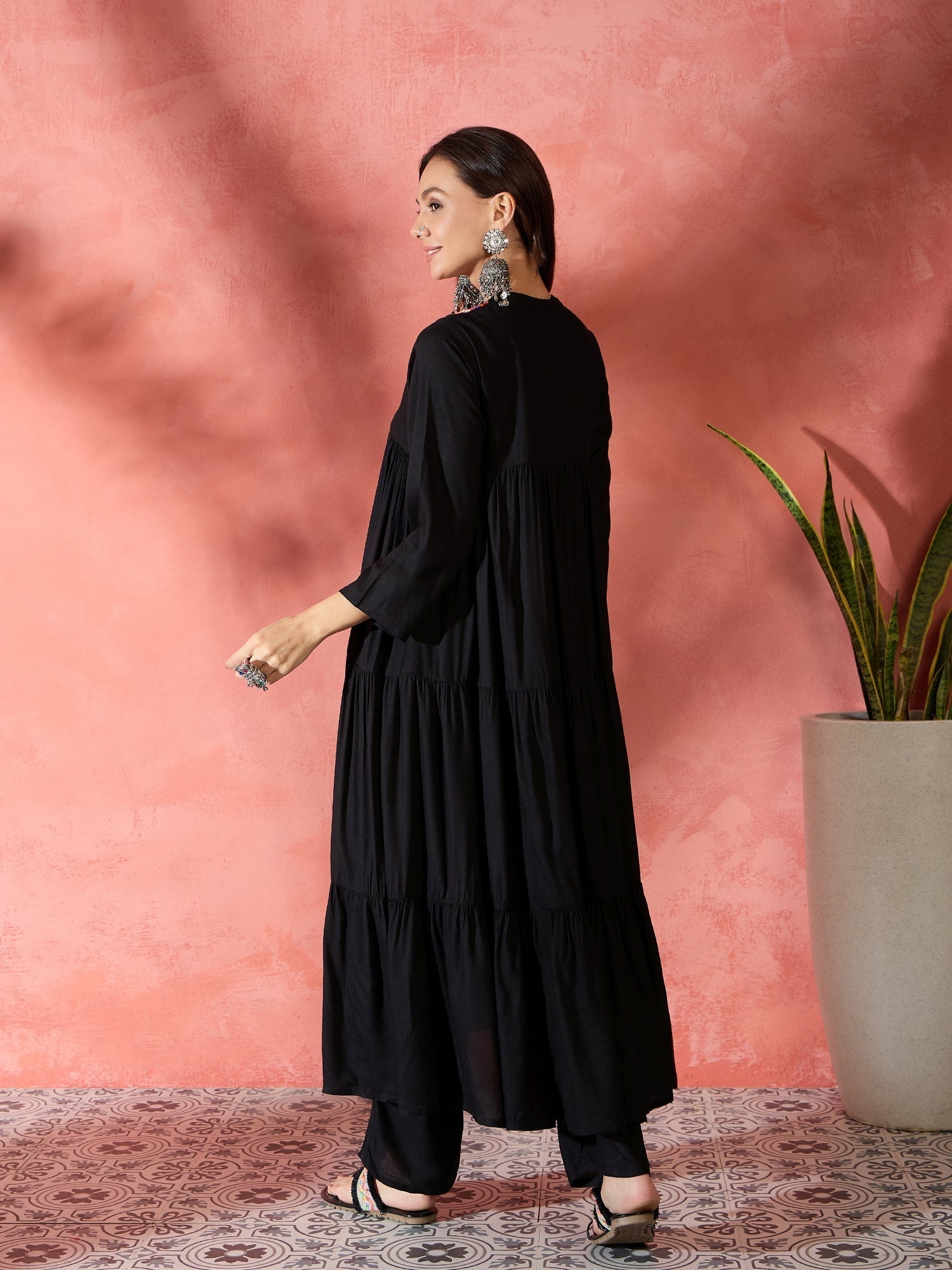 InWeave Black Solid Flared Lace Kurta Pant Set | Grocsy