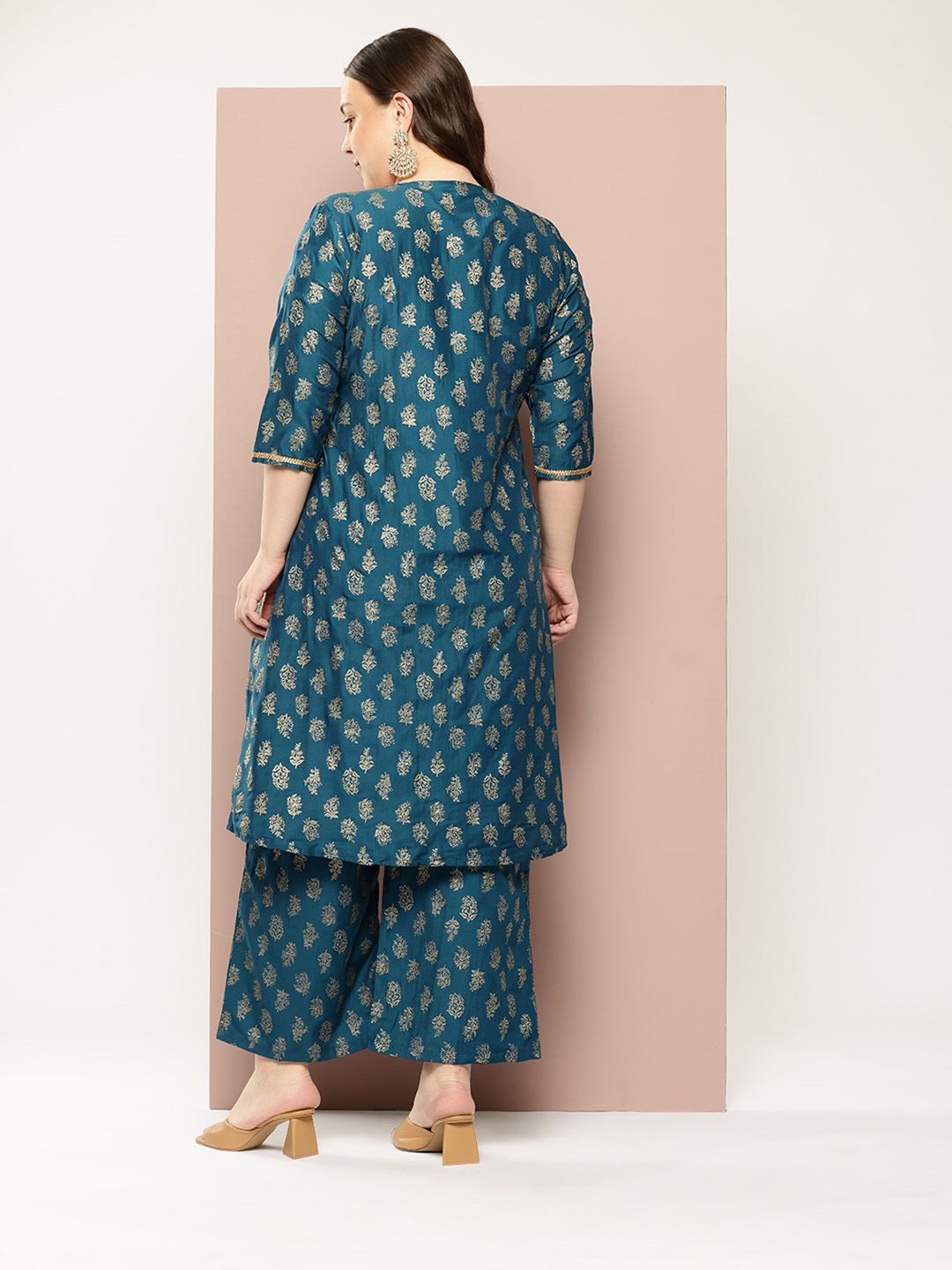Sztori Plus Size Ethnic Motifs Kurta Set | Grocsy