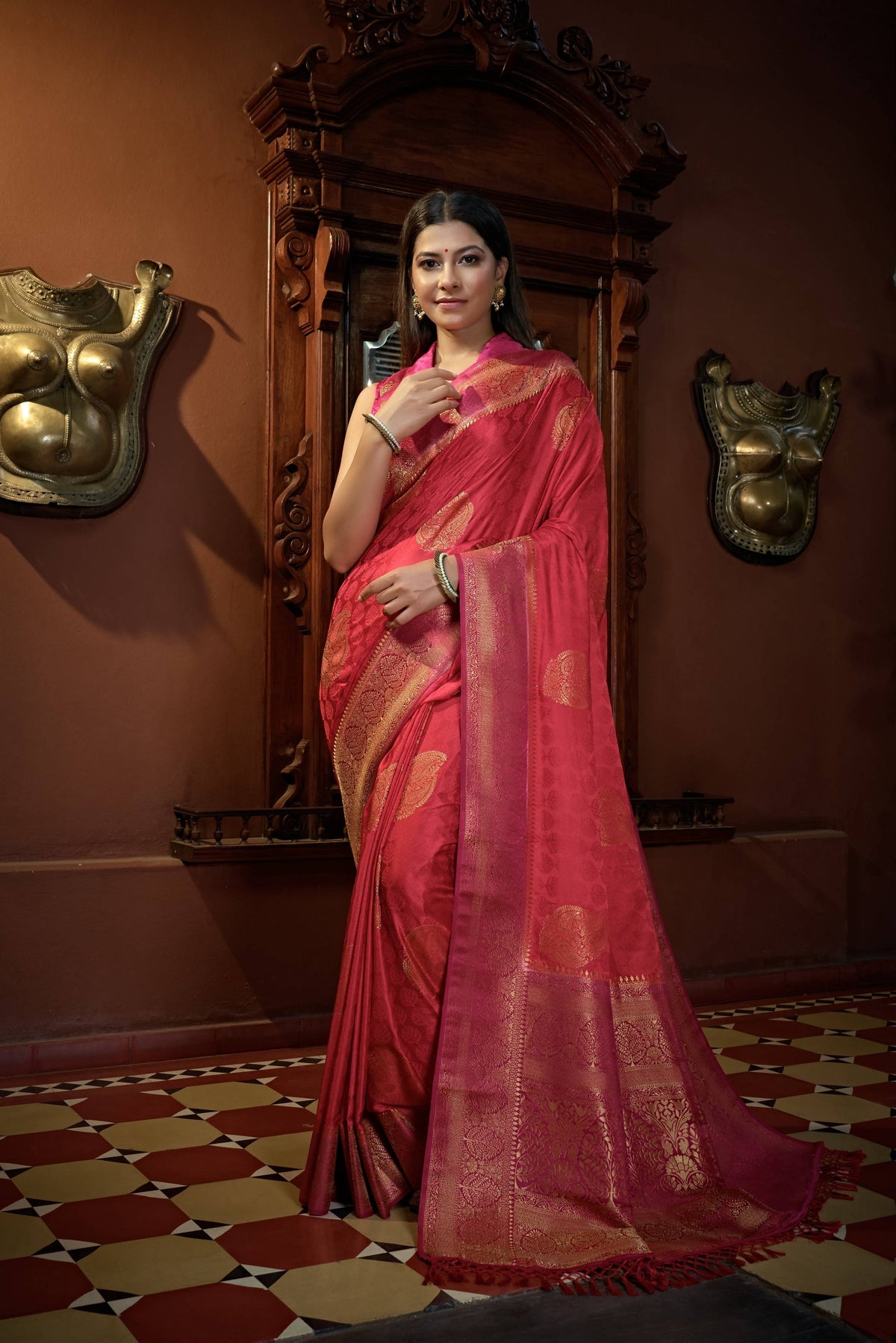 Vardha Myrtle Pink Golden Zari Banarasi Satin Silk Saree | Grocsy