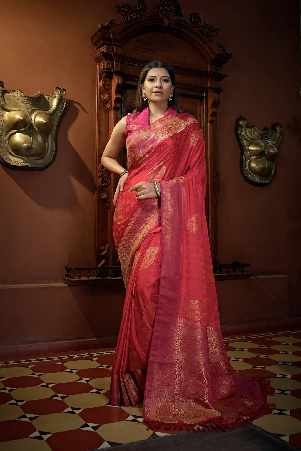 Vardha Myrtle Pink Golden Zari Banarasi Satin Silk Saree | Grocsy
