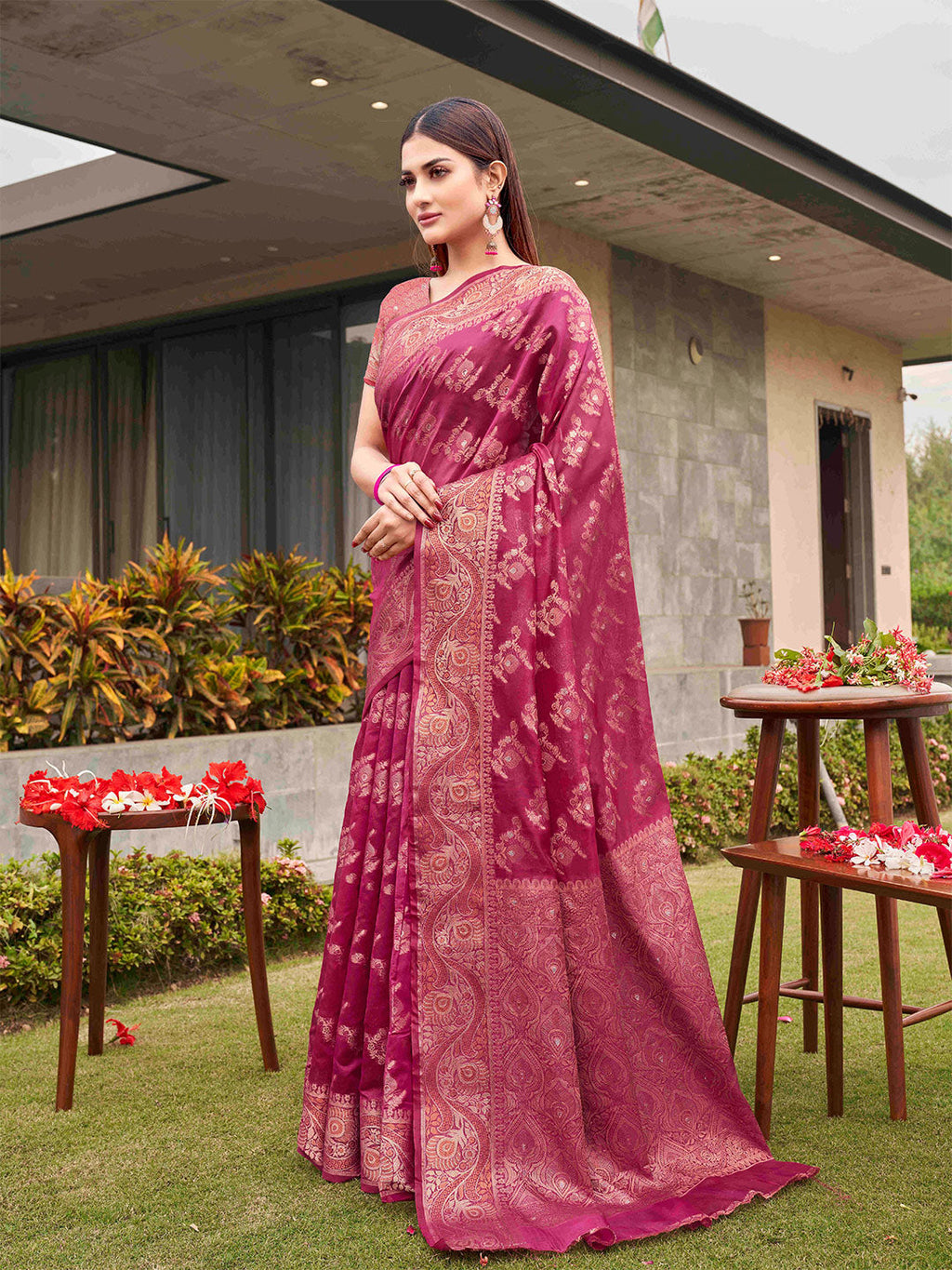 Tikhi Imli Pink Ethnic Motifs Woven Design Zari Saree | Grocsy