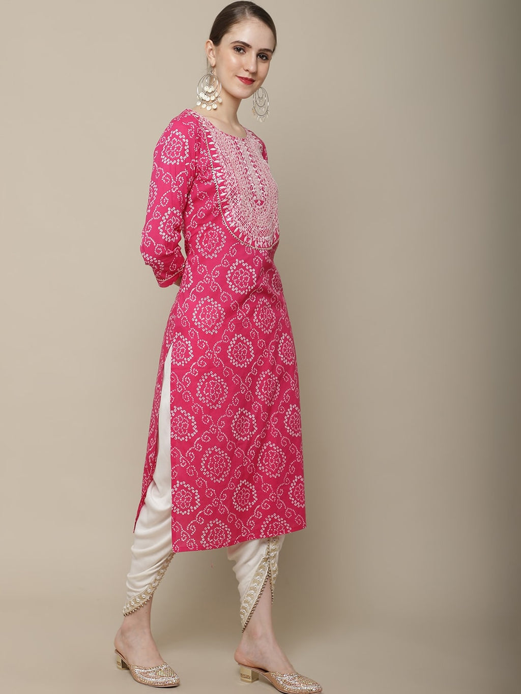 Sangria Women Pink & White Bandhani Printed Thread Work Kurta | Grocsy