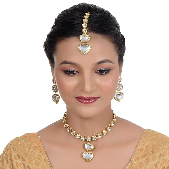 Tehzeeb Creations Back Meenakari Gold-Polished White Color Tika Earring Jewellery Set Uncut Kundan Big Faux Kundan Dibbi Kundan Choker Necklace Set | Grocsy