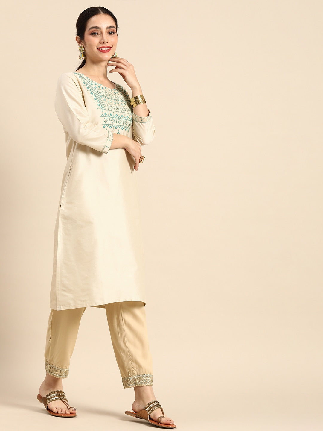 Sangria Women Ethnic Motifs Embroidered Thread Work Pastels Kurta | Grocsy