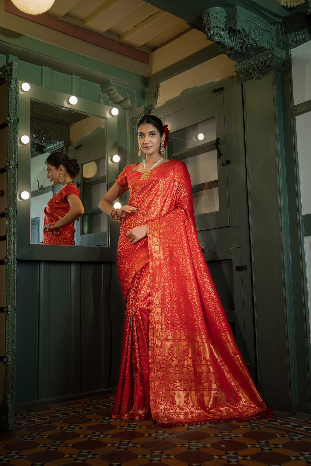 Vardha Light Red Golden Zari Banarasi Satin Silk Saree | Grocsy