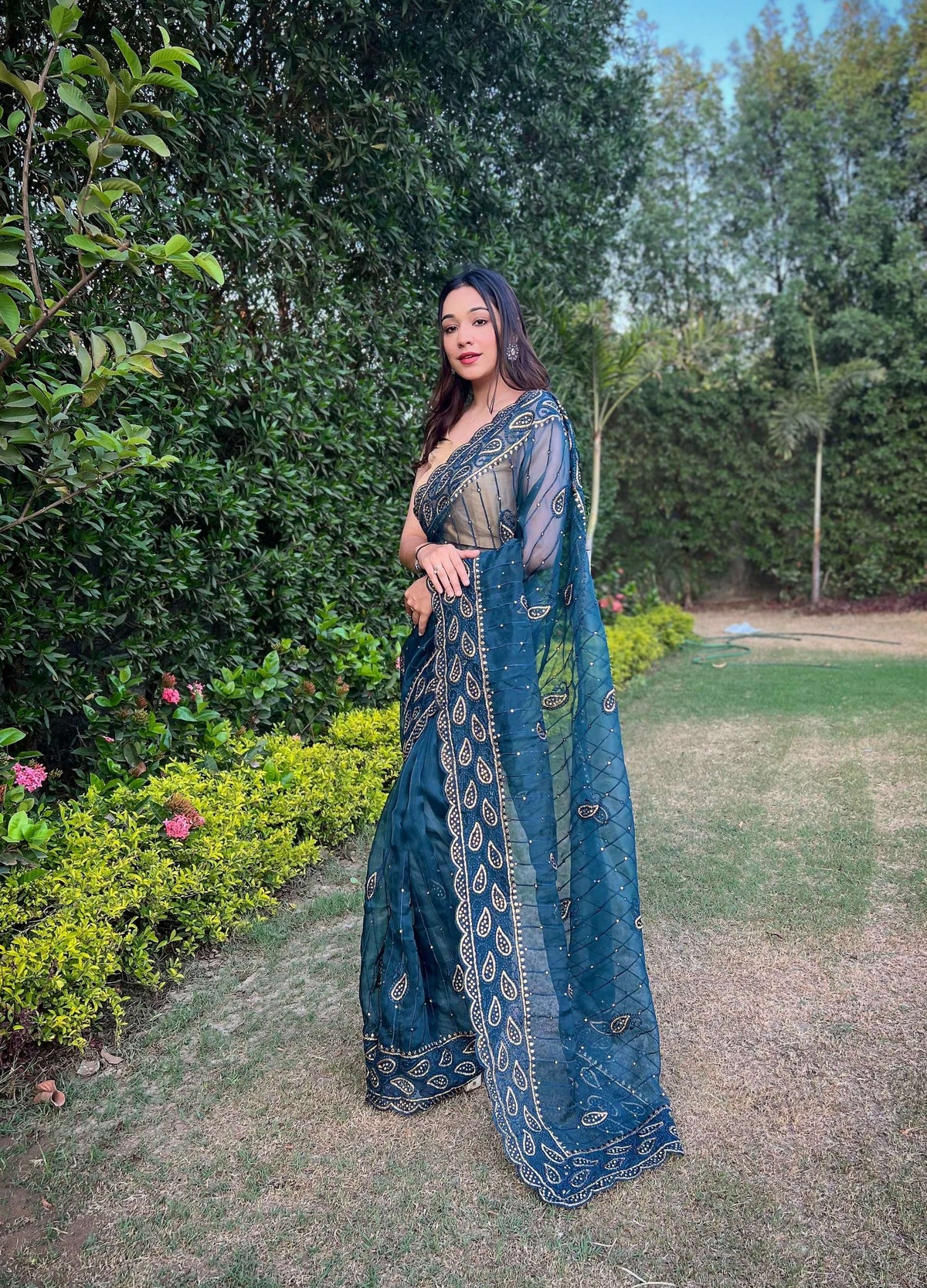Vamsee Aaisa Blue Organza Saree | Grocsy